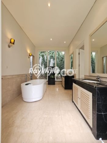 Best Deal Hunian Mewah Ideal dan Luas di Cilandak, Jakarta Selatan Best Deal Hunian Mewah Ideal dan Luas di Cilandak, Jakarta Selatan