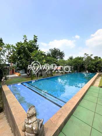 Ready to Use! Premium House LT 250m2 Desain Elegan di Lebak Bulus Ready to Use! Premium House LT 250m2 Desain Elegan di Lebak Bulus