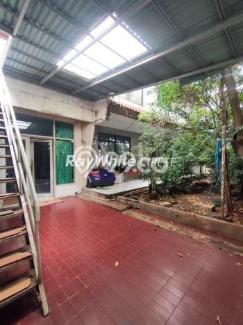 Dijual Rumah Luas Megah Dengan View Eksklusif di Gandaria, Jakarta Selatan Dijual Rumah Luas Megah Dengan View Eksklusif di Gandaria, Jakarta Selatan