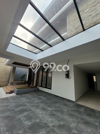 Dijual Rumah Mewah Megah Dengan View Cantik di Radio Dalam, Jakarta Selatan Dijual Rumah Mewah Megah Dengan View Cantik di Radio Dalam, Jakarta Selatan