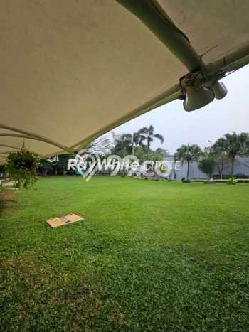 Unit Kantor Dijual di Jakarta Selatan LT 1128m2 & LB 31087m2 Unit Kantor Dijual di Jakarta Selatan LT 1128m2 & LB 31087m2
