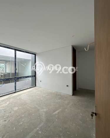 Hunian Mewah LB 450m2 Siap Huni Desain Elegan di Kemang, Jakarta Selatan Hunian Mewah LB 450m2 Siap Huni Desain Elegan di Kemang, Jakarta Selatan