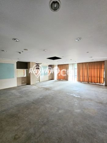 Dijual Hotel Premium Kawasan , Luas 2252m2m², Jalan Utama, Kawasan Komersial Dijual Hotel Premium Kawasan , Luas 2252m2m², Jalan Utama, Kawasan Komersial