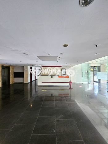 Dijual Hotel Premium Kawasan , Luas 2252m2m², Jalan Utama, Kawasan Komersial Dijual Hotel Premium Kawasan , Luas 2252m2m², Jalan Utama, Kawasan Komersial