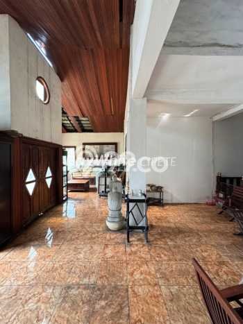 Dijual Hunian Mewah dengan Fasilitas Sekitar Komplit di Kebayoran Baru, Jakarta Selatan Dijual Hunian Mewah dengan Fasilitas Sekitar Komplit di Kebayoran Baru, Jakarta Selatan