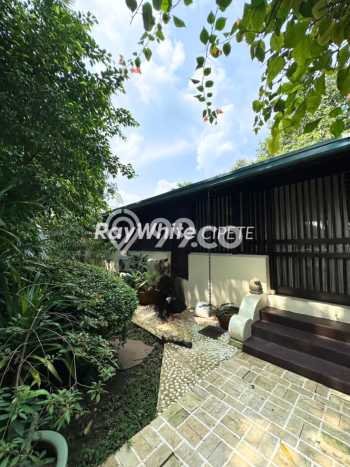 Rumah Elit Modern Siap Huni di Fatmawati Jakarta Selatan Rumah Elit Modern Siap Huni di Fatmawati Jakarta Selatan