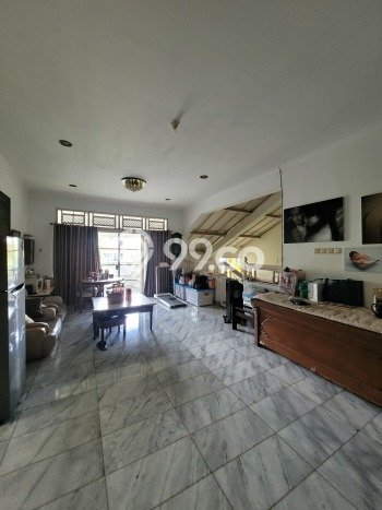 Rumah Luxury Modern Tanpa Renovasi di Ragunan Jakarta Selatan Rumah Luxury Modern Tanpa Renovasi di Ragunan Jakarta Selatan