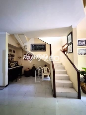Jual Rumah Mewah Megah Dengan View Eksklusif di Pondok Indah, Jakarta Selatan Jual Rumah Mewah Megah Dengan View Eksklusif di Pondok Indah, Jakarta Selatan