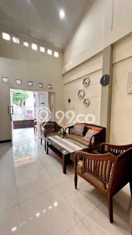 For Sale Hunian Rumah Terawat 4 Kamar di BSD City, Tangerang For Sale Hunian Rumah Terawat 4 Kamar di BSD City, Tangerang