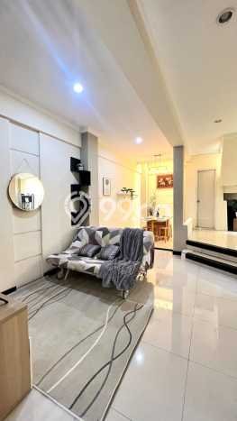 For Sale Hunian Rumah Terawat 4 Kamar di BSD City, Tangerang For Sale Hunian Rumah Terawat 4 Kamar di BSD City, Tangerang