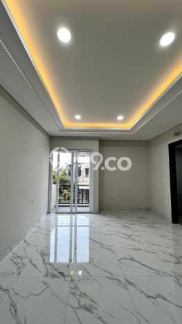 For Sale! Premium House LT 202m2 Desain Elegan di BSD For Sale! Premium House LT 202m2 Desain Elegan di BSD