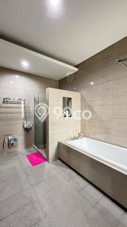 Ready to Use! Luxury House LT 346m2 Desain Modern di Pondok Indah Ready to Use! Luxury House LT 346m2 Desain Modern di Pondok Indah