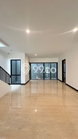 Sewa Rumah Murah di BSD City Tangerang dengan 4 Kamar Tidur Sewa Rumah Murah di BSD City Tangerang dengan 4 Kamar Tidur