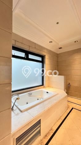 Apartemen Luxury Dijual di Jakarta Selatan Lokasi Strategis Punya 4 Kamar Tidur Apartemen Luxury Dijual di Jakarta Selatan Lokasi Strategis Punya 4 Kamar Tidur