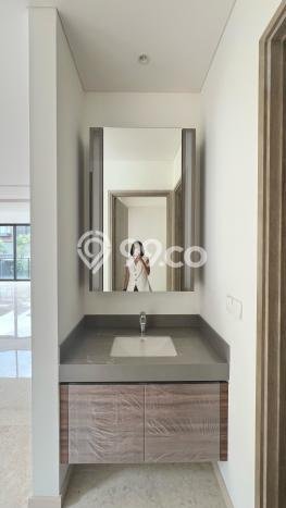 Rumah Luxury Modern Tanpa Renovasi di BSD City Tangerang Rumah Luxury Modern Tanpa Renovasi di BSD City Tangerang