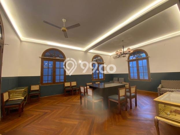 PELUANG INVESTASI! Vila Kawasan Cilandak, Area 694m2m², Prospek Menjanjikan PELUANG INVESTASI! Vila Kawasan Cilandak, Area 694m2m², Prospek Menjanjikan