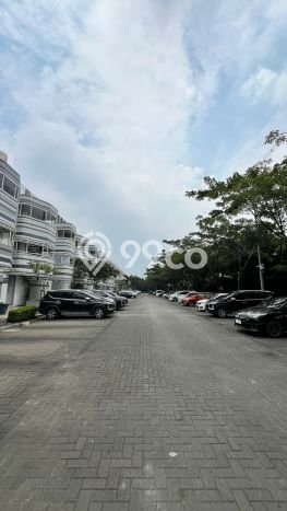 Kos-kosan Dijual di BSD City Tangerang Luas 89m2 Kos-kosan Dijual di BSD City Tangerang Luas 89m2