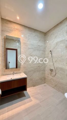Dijual Rumah Premium dengan Fasilitas Sekitar Lengkap di BSD, Tangerang Selatan Dijual Rumah Premium dengan Fasilitas Sekitar Lengkap di BSD, Tangerang Selatan