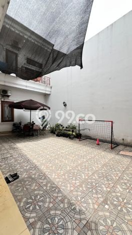 Hunian Elit LB 458m2 Siap Huni Desain Elegan di Bintaro, Tangerang Selatan Hunian Elit LB 458m2 Siap Huni Desain Elegan di Bintaro, Tangerang Selatan
