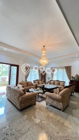 Hunian Elit LB 458m2 Siap Huni Desain Elegan di Bintaro, Tangerang Selatan Hunian Elit LB 458m2 Siap Huni Desain Elegan di Bintaro, Tangerang Selatan