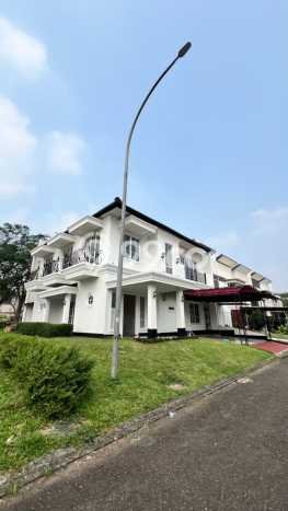 Siap Huni Rumah Mewah 5 Kamar di BSD Dekat ke Mana Saja Siap Huni Rumah Mewah 5 Kamar di BSD Dekat ke Mana Saja