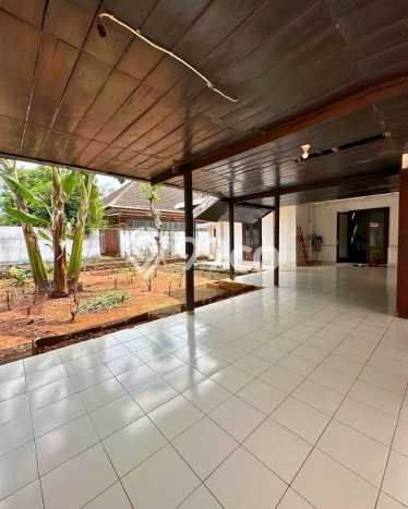 Rumah Mewah Siap Huni LT 1522m2 di Menteng, Jakarta Pusat Rumah Mewah Siap Huni LT 1522m2 di Menteng, Jakarta Pusat