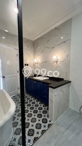Siap Huni Rumah Mewah 5 Kamar di BSD Dekat ke Mana Saja Siap Huni Rumah Mewah 5 Kamar di BSD Dekat ke Mana Saja