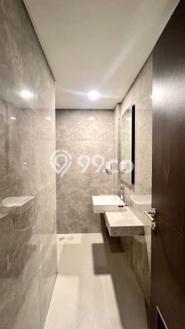 Ruko Dijual Lokasi Emas di BSD Luas 270m2 Ruko Dijual Lokasi Emas di BSD Luas 270m2