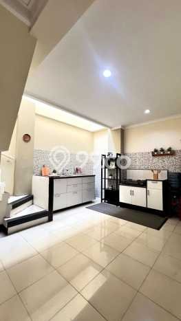 For Sale Hunian Rumah Terawat 4 Kamar di BSD City, Tangerang For Sale Hunian Rumah Terawat 4 Kamar di BSD City, Tangerang