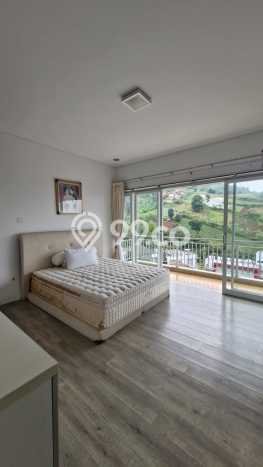 For Sale! Luxury House LT 635m2 Desain Modern di Resor Dago Pakar For Sale! Luxury House LT 635m2 Desain Modern di Resor Dago Pakar