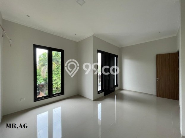 Ready to Use! Luxury House LT 394m2 Desain Modern di Cibubur Ready to Use! Luxury House LT 394m2 Desain Modern di Cibubur
