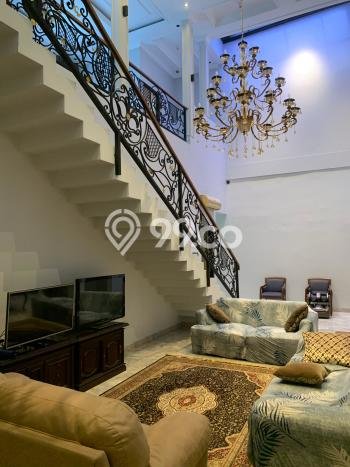 Rumah Luxury Modern Tanpa Renovasi di Raffles Hills Jakarta Timur Rumah Luxury Modern Tanpa Renovasi di Raffles Hills Jakarta Timur