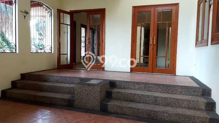 Hunian Mewah LB 800m2 Siap Pakai Desain Elegan di Raffles Hills, Jakarta Timur Hunian Mewah LB 800m2 Siap Pakai Desain Elegan di Raffles Hills, Jakarta Timur