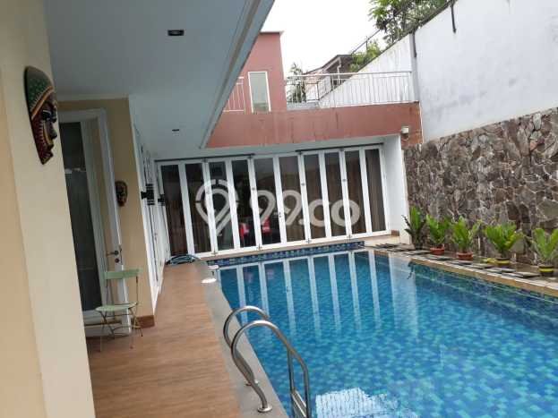For Sale! Premium House LT 710m2 Desain Elegan di Legenda Wisata For Sale! Premium House LT 710m2 Desain Elegan di Legenda Wisata