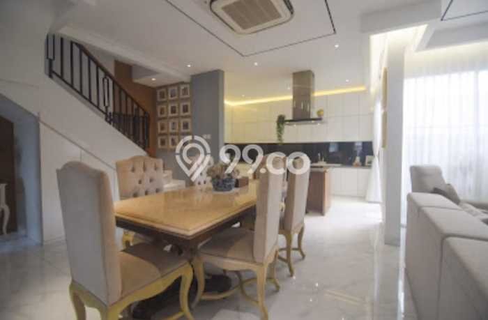 Rumah Elit Modern Tanpa Renovasi di Kota Wisata Jakarta Timur Rumah Elit Modern Tanpa Renovasi di Kota Wisata Jakarta Timur