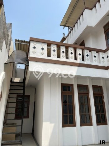 HARGA SPESIAL! Rumah Modern area , Jakarta Timur, Luas 300m2m² Bangunan 350m2m² Bisa Nego! HARGA SPESIAL! Rumah Modern area , Jakarta Timur, Luas 300m2m² Bangunan 350m2m² Bisa Nego!
