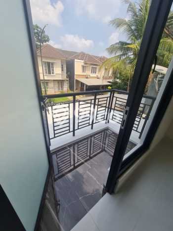 Dijual Hunian Rumah Terawat 3 Kamar di Kota Wisata, Jakarta Timur Dijual Hunian Rumah Terawat 3 Kamar di Kota Wisata, Jakarta Timur