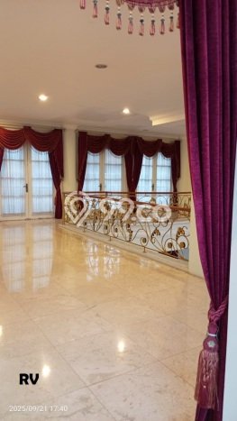 Ready to Use! Premium House LT 841m2 Desain Modern di Kota Wisata Ready to Use! Premium House LT 841m2 Desain Modern di Kota Wisata