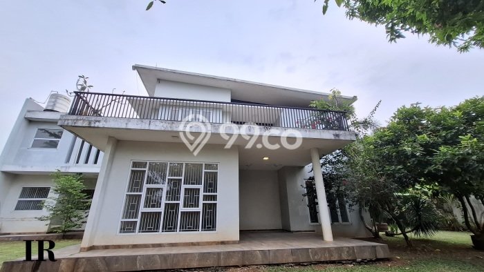 Rumah Mewah LB 500m2 Siap Huni Desain Elegan di Kota Wisata, Jakarta Timur Rumah Mewah LB 500m2 Siap Huni Desain Elegan di Kota Wisata, Jakarta Timur