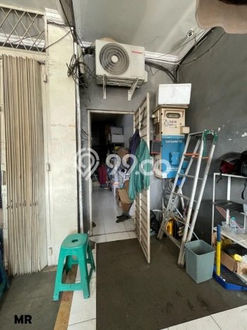 Ruko Dijual di Jakarta Selatan LT 169m2 & LB 692m2 Lokasi Terbaik! Ruko Dijual di Jakarta Selatan LT 169m2 & LB 692m2 Lokasi Terbaik!
