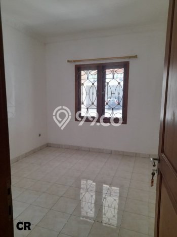 Rumah Luas Asri 4 KT Siap Pakai di Cibubur Jakarta Timur Rumah Luas Asri 4 KT Siap Pakai di Cibubur Jakarta Timur