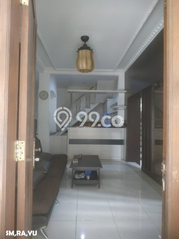 Rumah Elit LB 300m2 Siap Huni Desain Elegan di Kota Wisata, Jakarta Timur Rumah Elit LB 300m2 Siap Huni Desain Elegan di Kota Wisata, Jakarta Timur
