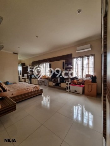 Jual Rumah Mewah Elegan Dengan View Eksklusif di Legenda Wisata, Bogor Jual Rumah Mewah Elegan Dengan View Eksklusif di Legenda Wisata, Bogor