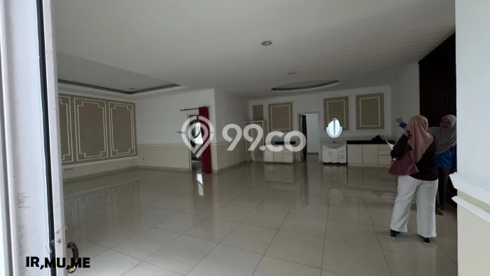 Ready to Use! Premium House LT 330m2 Desain Elegan di Kota Wisata Ready to Use! Premium House LT 330m2 Desain Elegan di Kota Wisata
