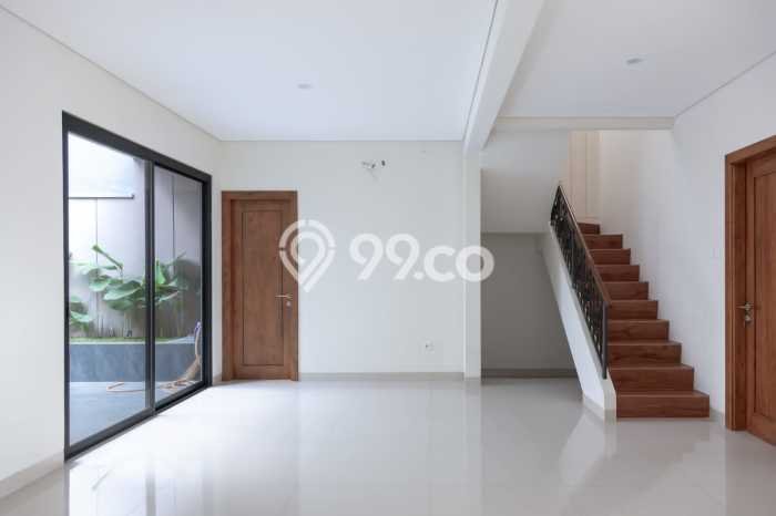 Dijual Rumah Luas Megah Dengan View Eksklusif di Legenda Wisata, Bogor Dijual Rumah Luas Megah Dengan View Eksklusif di Legenda Wisata, Bogor