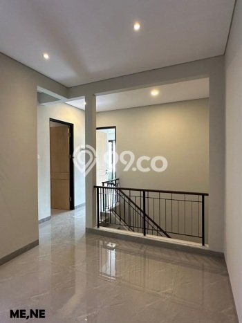 Rumah Luxury Modern Siap Huni di Cibubur Jakarta Timur Rumah Luxury Modern Siap Huni di Cibubur Jakarta Timur
