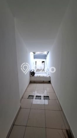 Hunian Nyaman Asri 5 KT Siap Huni di Legenda Wisata Jakarta Timur Hunian Nyaman Asri 5 KT Siap Huni di Legenda Wisata Jakarta Timur