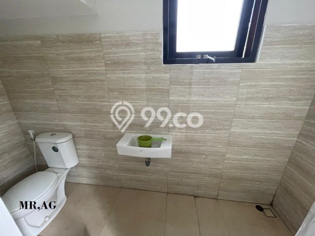 Ready to Use! Luxury House LT 394m2 Desain Modern di Cibubur Ready to Use! Luxury House LT 394m2 Desain Modern di Cibubur
