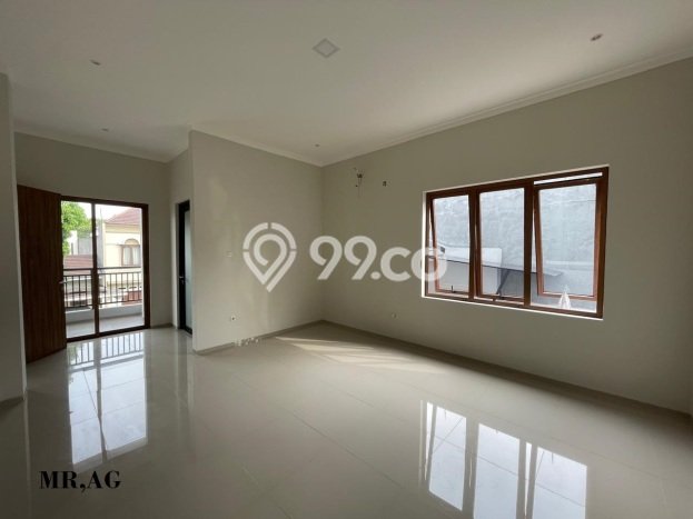 Ready to Use! Luxury House LT 394m2 Desain Modern di Cibubur Ready to Use! Luxury House LT 394m2 Desain Modern di Cibubur