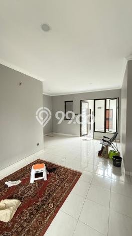 Jarang Ada! Rumah Kontrakan 3 Kamar Nyaman Siap Huni Kota Wisata Jarang Ada! Rumah Kontrakan 3 Kamar Nyaman Siap Huni Kota Wisata